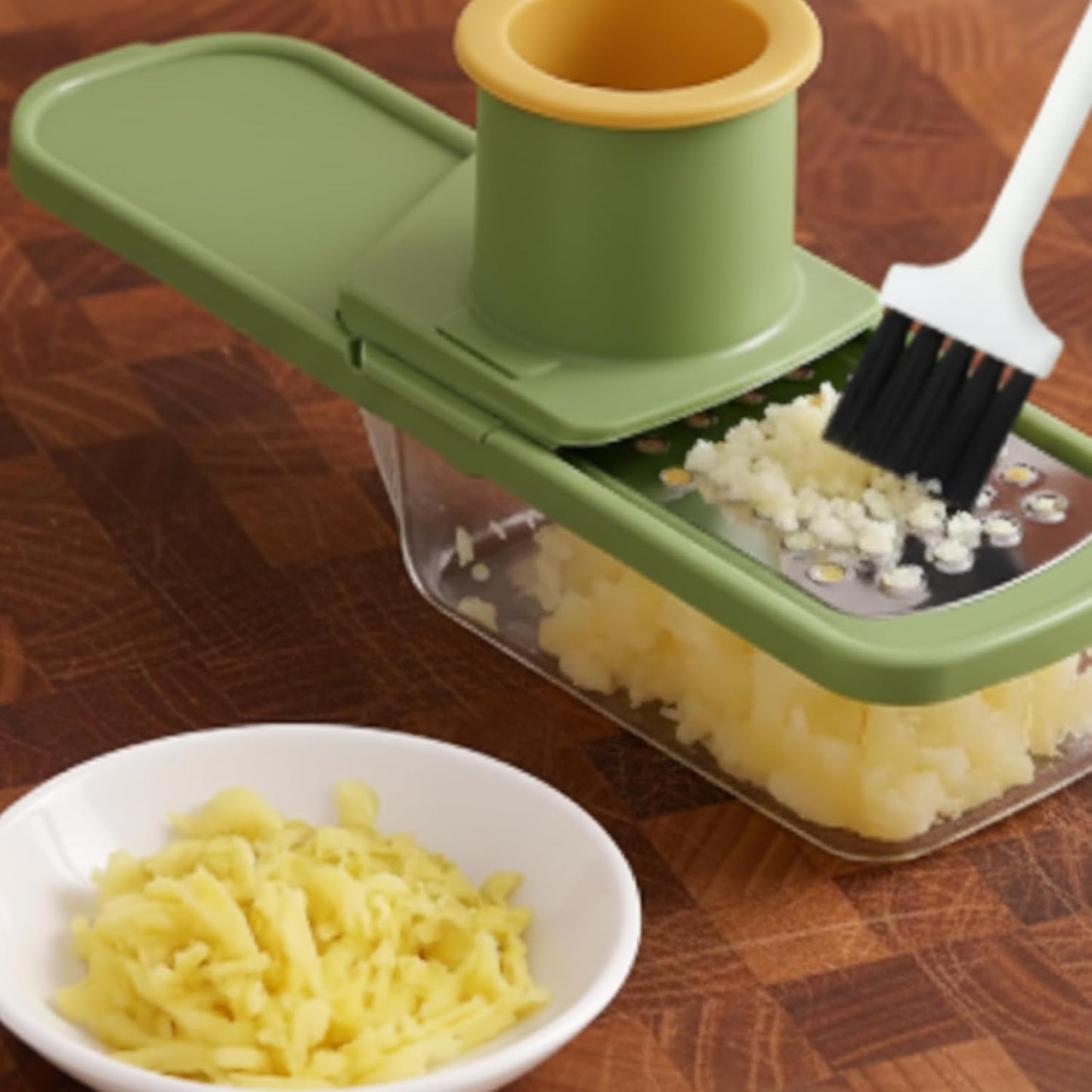 3-in-1 Garlic Slicer Super Thin,Garlic Ginger Grinder Set with 1 Grater and 2 Cleaning Brushes, Stainless Steel Blades, ABS and PET Material, Easy to Use and Clean, Kitchen Essential