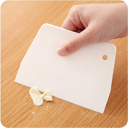 GUCUJI Large Cake Scraper Pizza Dough Pastry Cutter