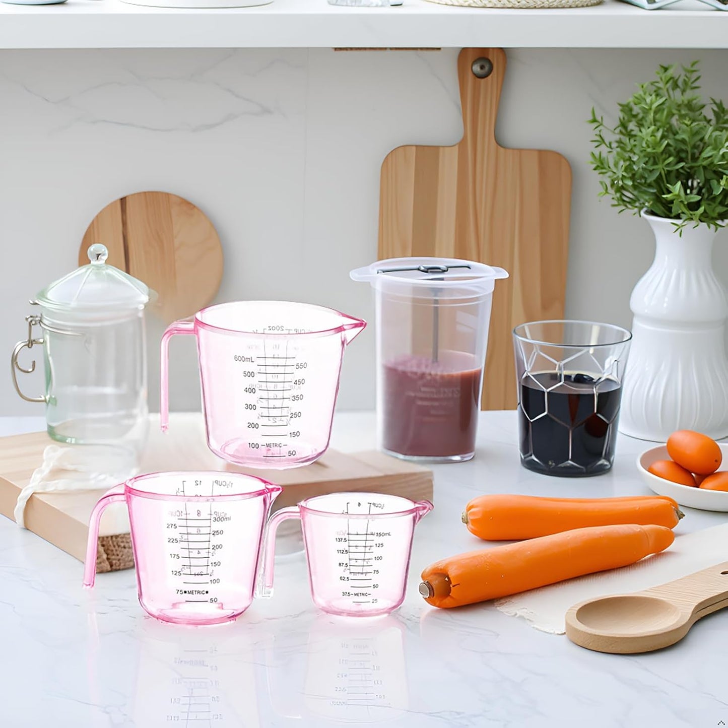 Cute Pink Plastic Measuring Cup - 3 Pack, Home Kitchen Cooking and Baking Seasoning Liquid Measuring Cups, Multiple Scale Identification, with Handle and Triangle Mouth (150ml, 300ml, 600ml)