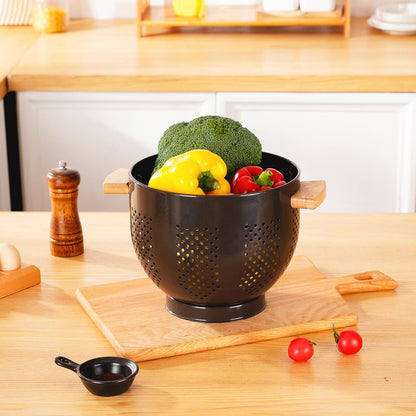 Metal Colander with Wood Handle and Stable Base, 5.5 Quart Powder Coated Steel Kitchen Strainer Basket for Draining Pasta, Vegetable and fruit,Cream