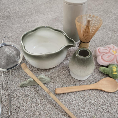 10 Sets Matcha with Whisk, Matcha Bowl with Whisk Holder and Spoon Rest All In One Bag, Sakura pink and Green, Perfect for Enthusiasts, Gift-giving