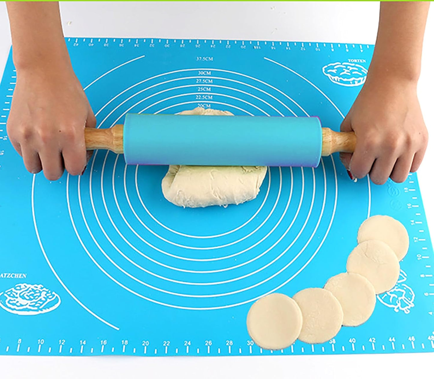 Silicone Rolling Pin, Green 9 Inch Pin with Wooden Rotatable Handle for Dough of Baking Bread, Cookie, Pizza (green, 9 inch)