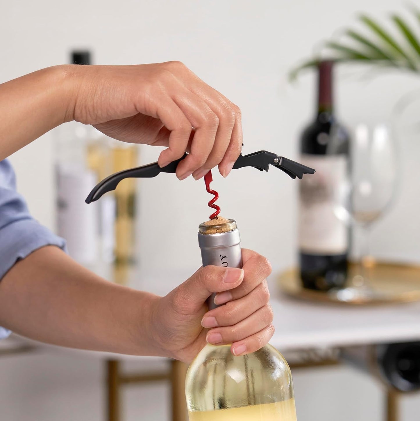 True Truetap Double Hinged Waiter's Corkscrew Wine Opener, Stainless Steel Wine Bottle Opener with Built In Foil Cutter, Home Bar Tools, Bar Cart Accessories, Wedding Gifts, Set of 1, Black
