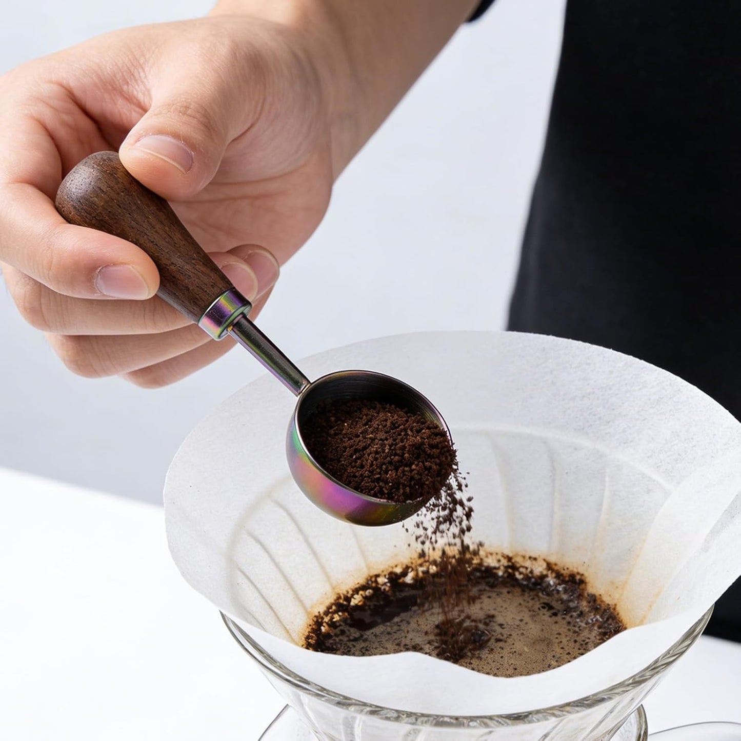 Retro Vintage Stainless Steel Coffee Scoop with Walnut Wood Handle, 10g Espresso Measure, 30ml Water Capacity (1, Gunmetal)