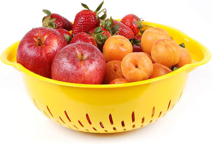 Mintra Home Mixing Bowl w/Colander (Large 4.5L, Red) - For Washing & Draining Fruits And Vegetables - Heavy Duty Plastic for Baking, Cooking Supplies - Dishwasher Safe