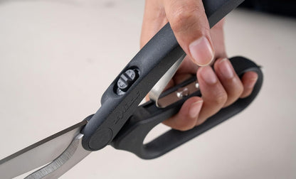 Zyliss Heavy Duty Home & Kitchen Herb Shears Scissors with Innovative Stem Stripper, Versatile Kitchen Shears for Trimming Weeds, Flower Buds & More - White/Green - 8.5 x 4.2 x 0.4 inches