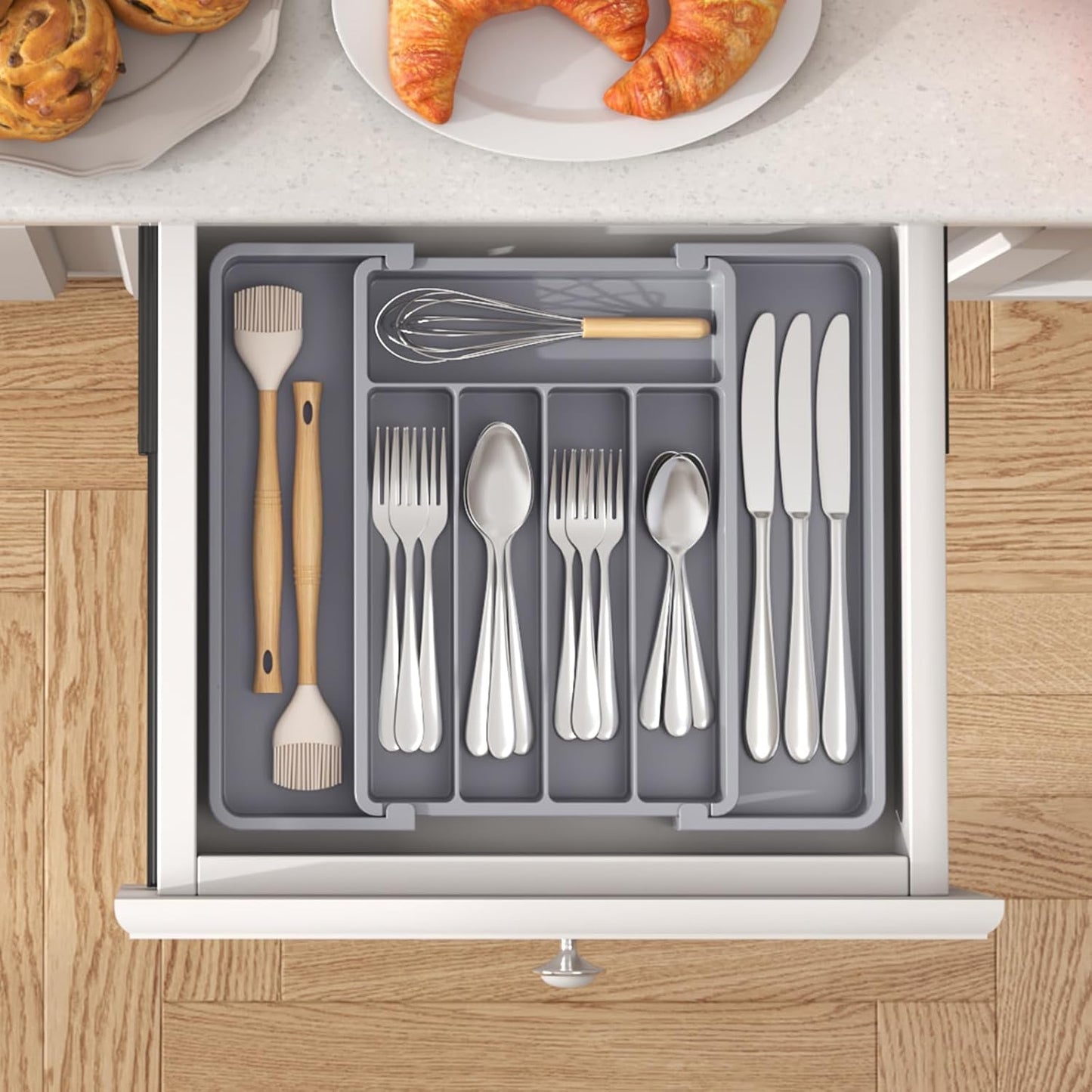 Lifewit Silverware Drawer Organizer, Expandable Utensil Tray for Kitchen, BPA Free Flatware and Cutlery Holder, Adjustable Plastic Storage for Spoons Forks Knives, 11-18 x 14", Black
