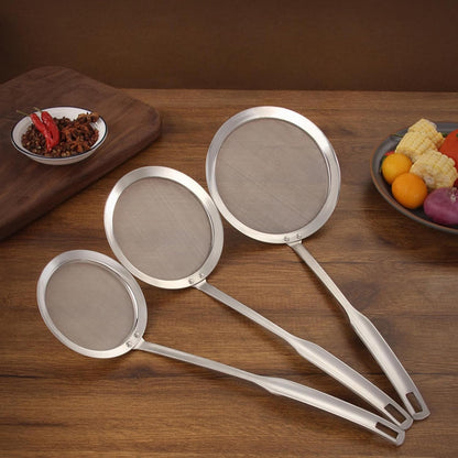 Stainless Steel Fat Skimmer Spoon, Kitchen Fine Mesh Food Strainer and Hot Pot Skimmer with Long Handle for Skimming, Cooking, Frying, Grease, Gravy and Foam (5.5")