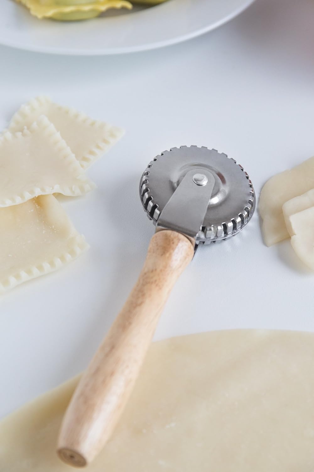Fox Run 5542 Pastry Wheel Crimper and Cutter, Stainless Steel 1 x 2.75 x 6.5 inches