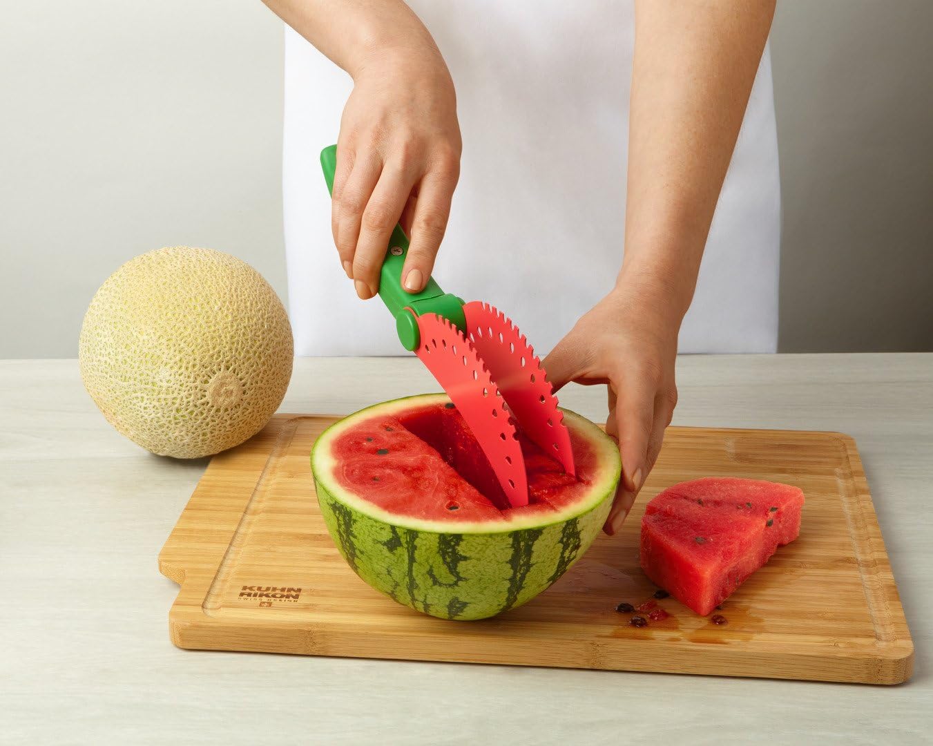 Kuhn Rikon Original Melon Knife Color, Red/Green