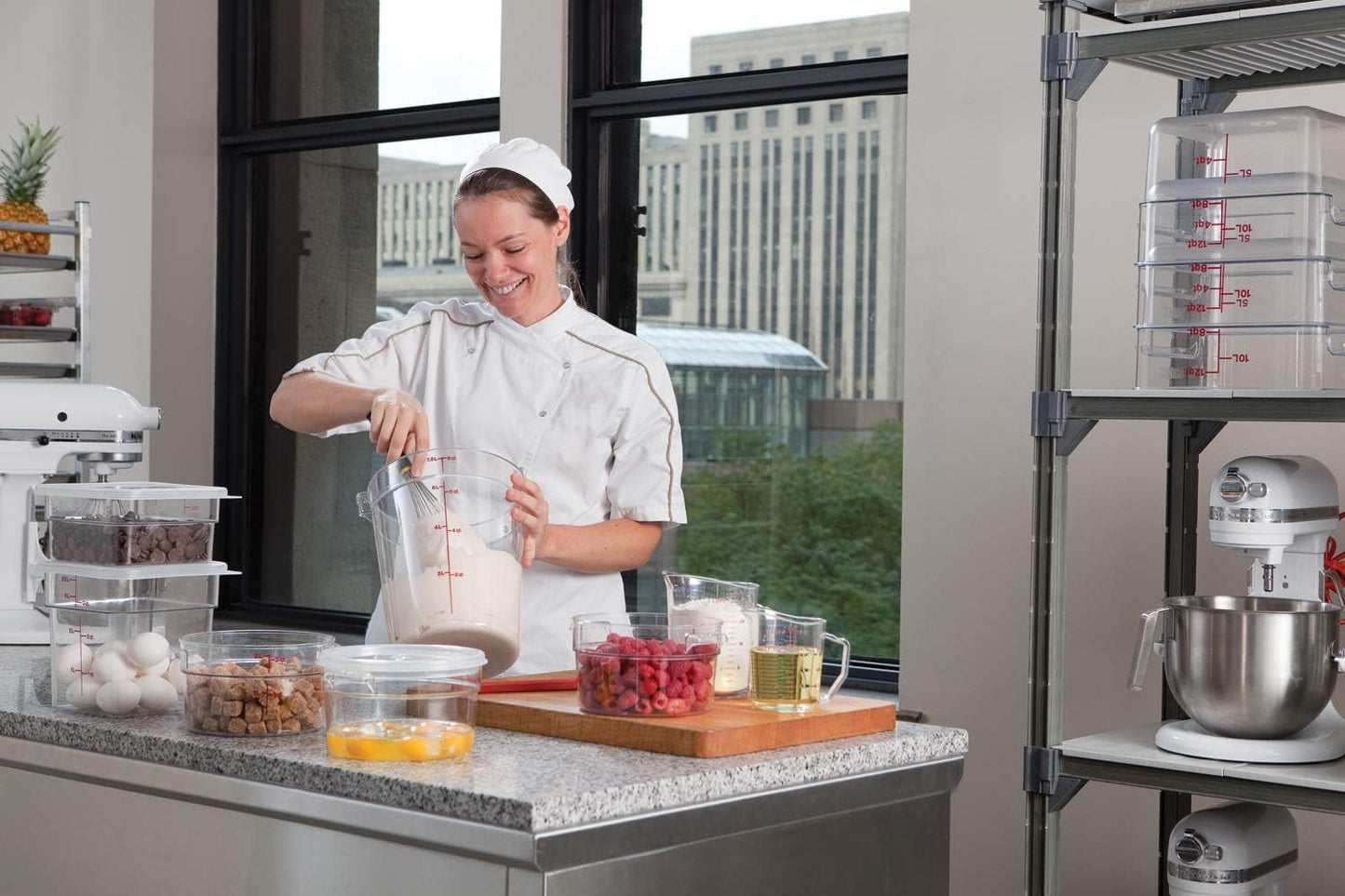 Cambro 200MCCW 2 qt Capacity, Camwear Clear Polycarbonate Liquid Measuring Cup (200MCCW135)
