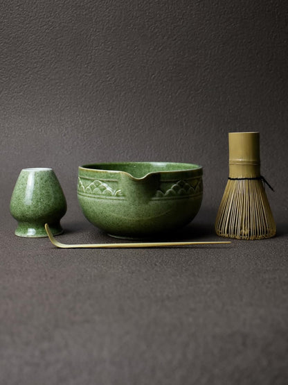 Artcome 4 Pcs Complete Matcha Ceremony Kit - Japanese Bowl With Pouring Spout, Whisk, Holder, Scoop - Tea Set for Making Usucha, Koicha and Latte (Green)