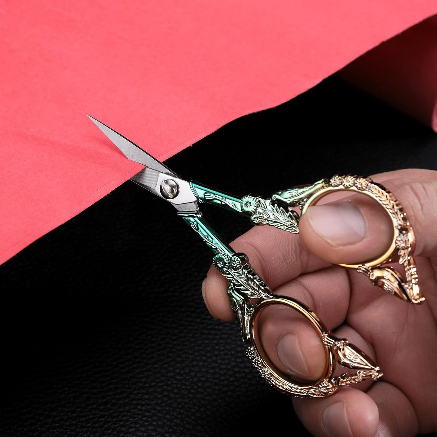 YOUGUOM Sewing Embroidery Scissors, Small Thread Scissor for Craft Artwork Needlework Yarn Knitting Detail Snips, Black Cute Bird Shears