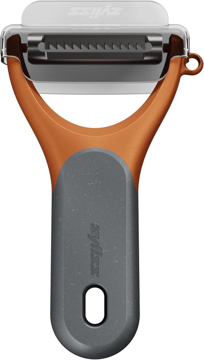 Zyliss Swivel Peeler – Ultra-Sharp Stainless Steel Blade for Potatoes, Carrots & Soft Fruits – Ergonomic Wheatstraw Grip – Built-in Eye Cutter & Safety Cover – Dishwasher Safe – Vegetable Peeler