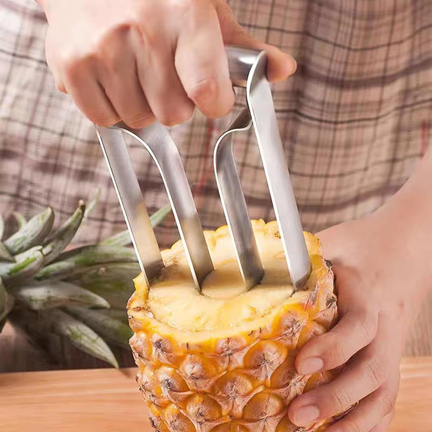 Pineapple Cutter Slicer And Corer, Pineapple Cutter Slicer Stainless Steel Pineapple Corer Fruit Core Remover for Kitchen Fruit Rings 10cm