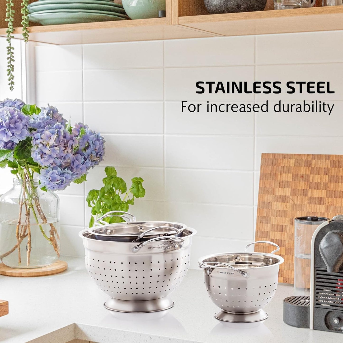 OVENTE Mixing Bowl Set with Lids, 3-Piece Stainless Steel Nesting Bowls for Easy Food Storage, Stackable Design, Kitchen Essential for Baking, Cooking and Prepping, Size 5, 3.5, 1.5QT, Silver BM46333S