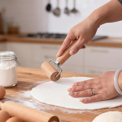Wooden Dough Roller Medium Single Wheel Handheld Rolling Pin for Pastry Pizza Baking Handmade Beechwood Kitchen Tool(6.10 x 4.53Inch)