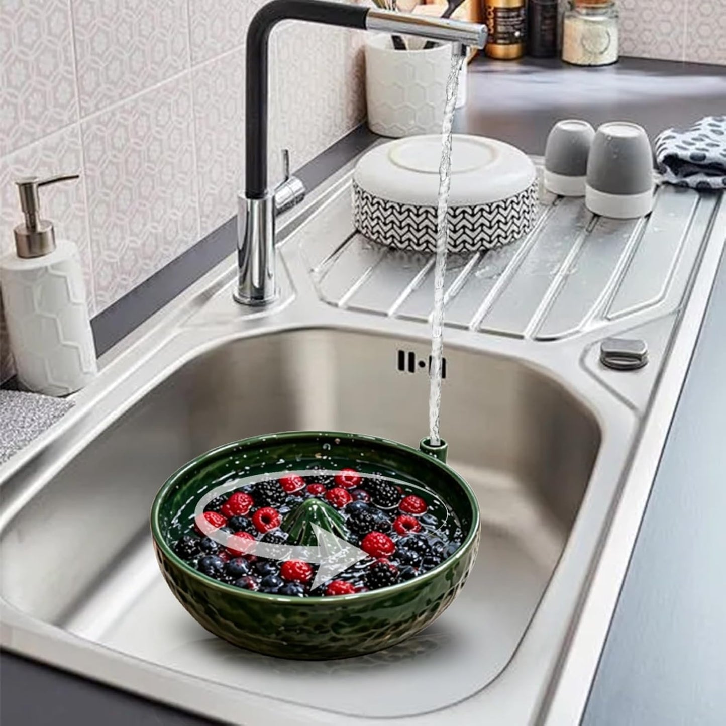 Self Spinning Berry Washing Bowl with Drain Holes, Swirling Berry Washing Bowl, Fruit Washer Bowl, Multipurpose Kitchen Washer for Berries, Fruits and Vegetables