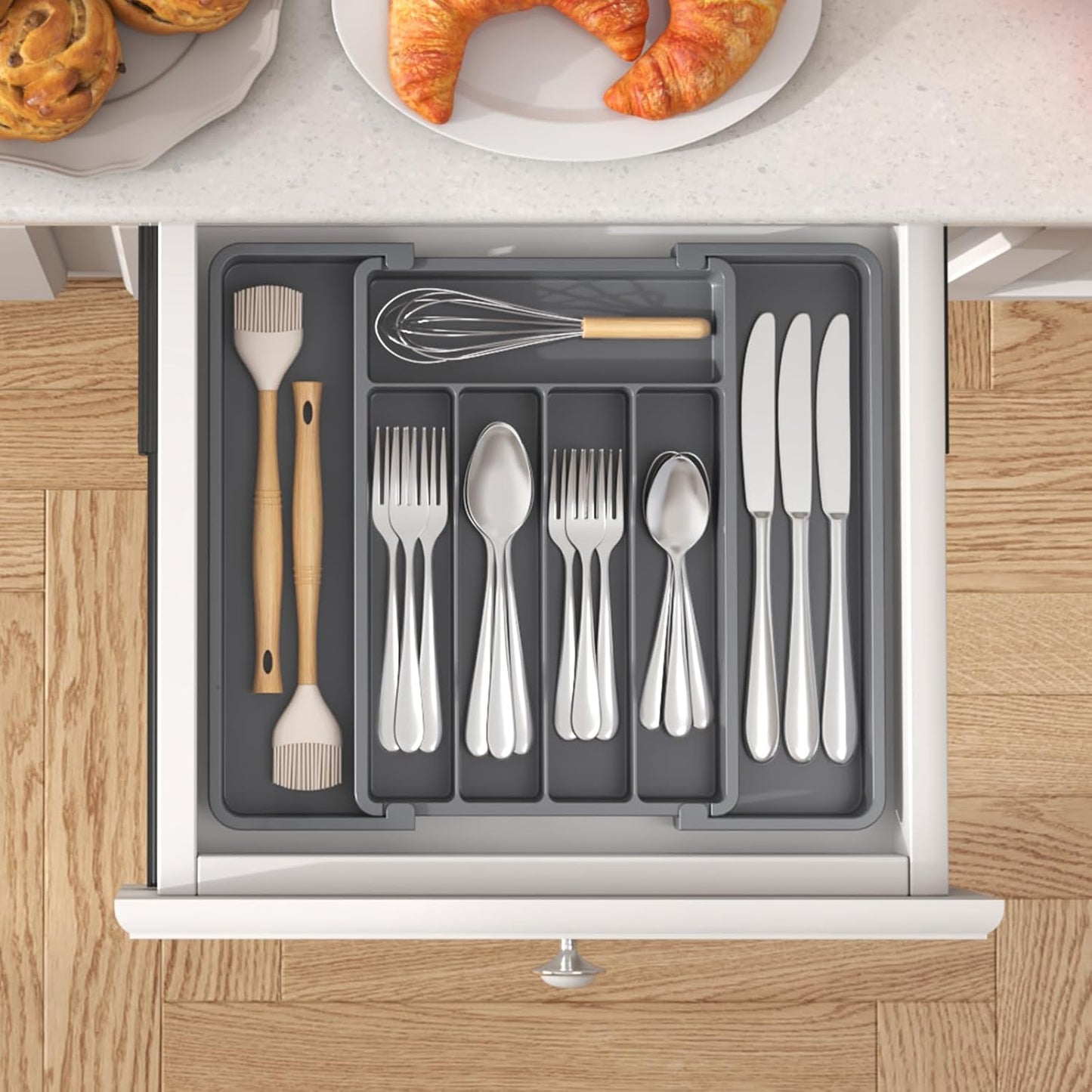 Lifewit Silverware Drawer Organizer, Expandable Utensil Tray for Kitchen, BPA Free Flatware and Cutlery Holder, Adjustable Plastic Storage for Spoons Forks Knives, 11-18 x 14", Black