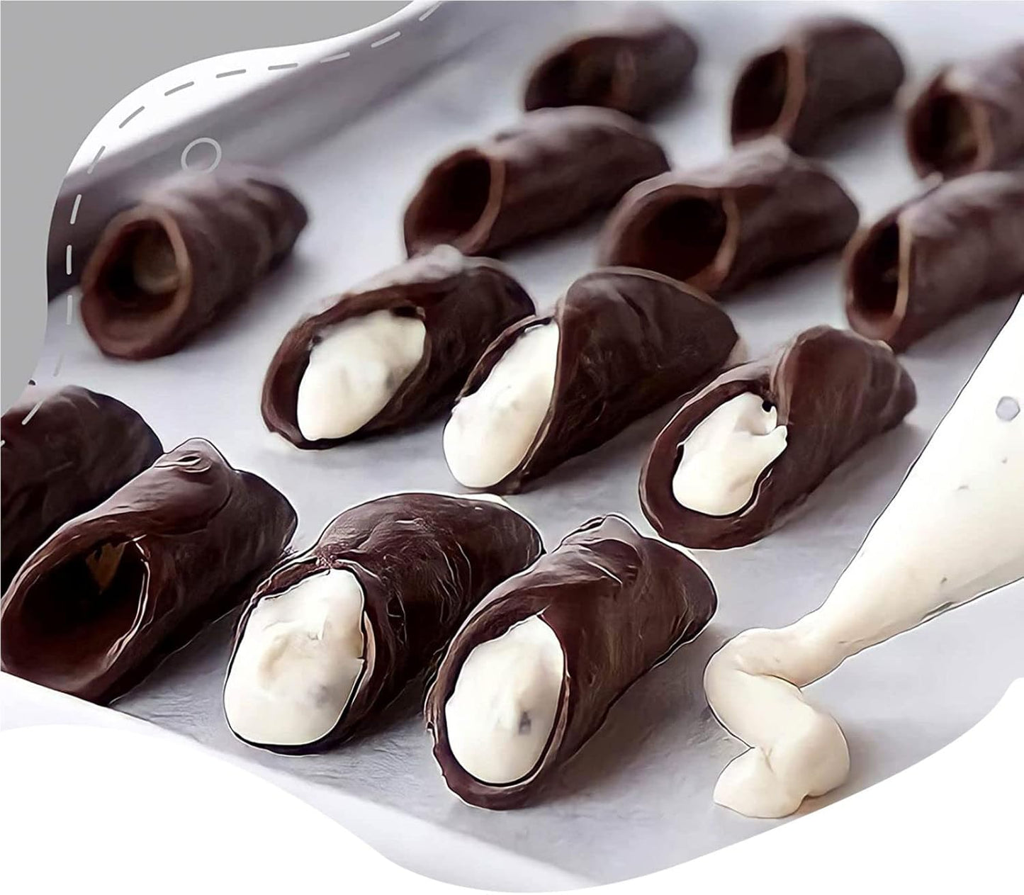 Non-stick Cream Cannoli Tubes, FantasyDay 12 Pcs Stainless Steel Baking Cones Pastry Roll Horn Croissant Mold Cannoli Shells with 1 Clean Brush - Pastry Baking Set for Christmas Cake Anniversary Party