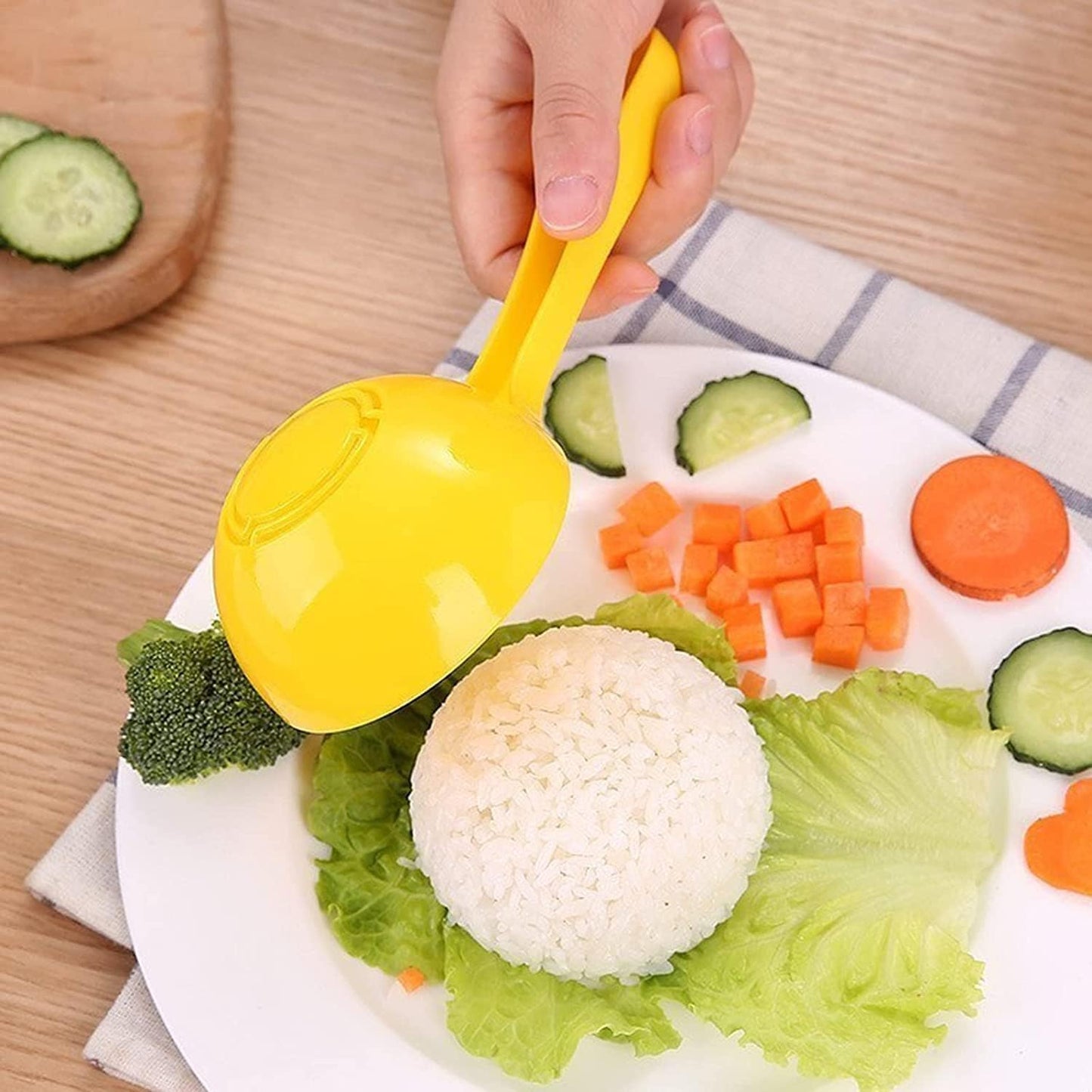 Yellow Rice Paddle Scoop Mold For Rice Ball Making, Non-stick Sushi Mold Rice Ball Scooper Rice Spatula Kitchen Gadge Yellow for Home Kitchen Restaurant Sushi Making