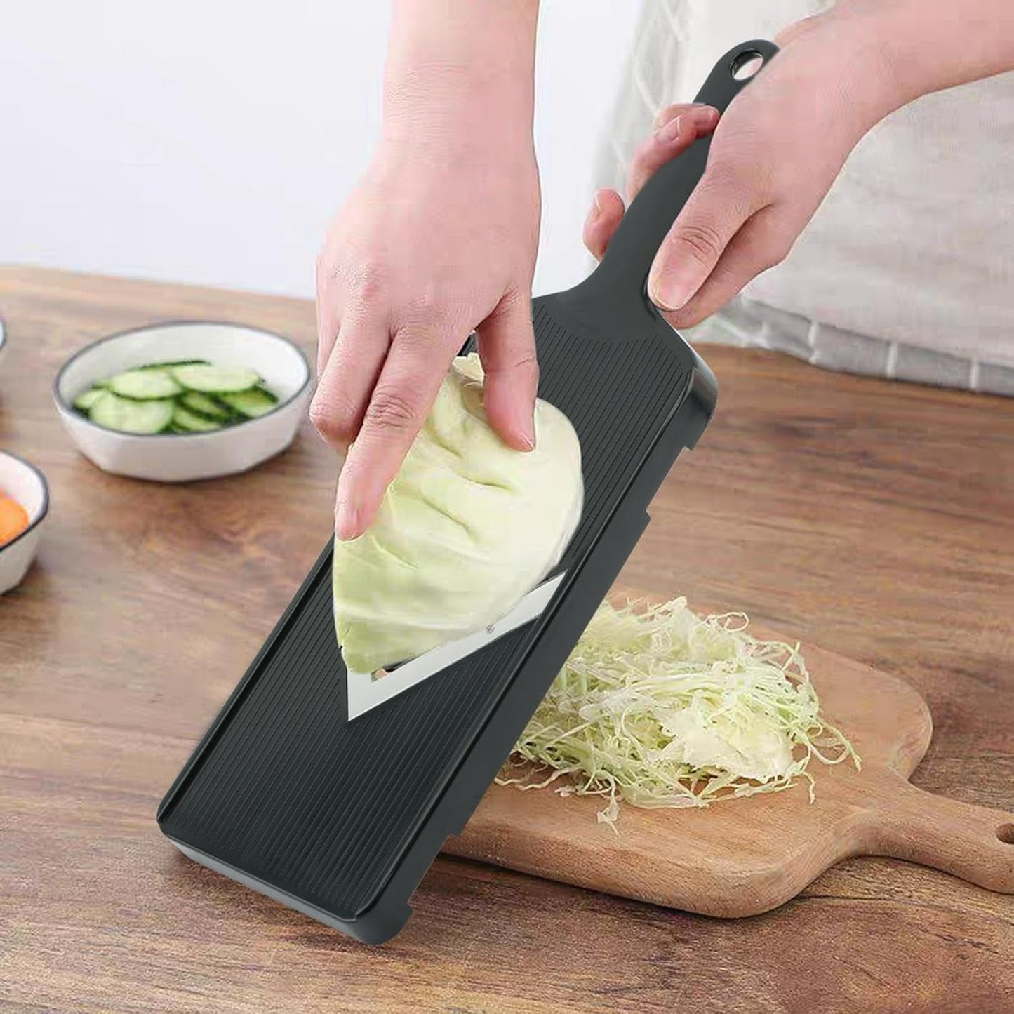 Mandoline Slicer for Kitchen, Multifunctional V-Blade Vegetable Mandoline Slicer with Hand Holder Handheld Potato Cucumber Cabbage Shredder Food Slicer- for Potatoes, Onion