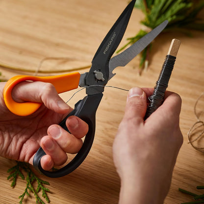 Fiskars Pruning Shears for Gardening, Multipurpose 8" Garden Shears with Sheath and SoftGrip Handle, Great for cutting Nursery Pots, Bags, and Wire