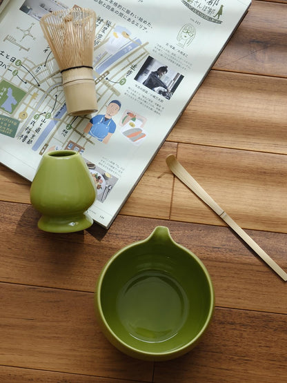 Matcha Whisk Set, Ceramic Matcha Bowl & Whisk Holder, Bamboo Accessory, Modern Design (Matte Crème, Pouring Spout) (Matte Crème)