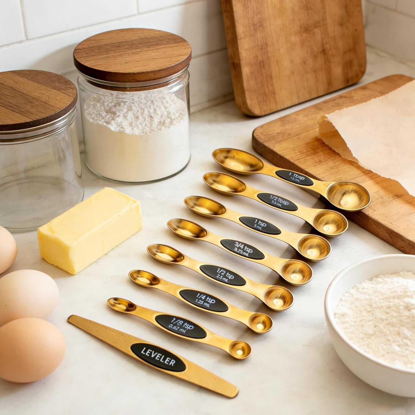 Gold Measuring Cups and Spoons Set of 12，8 Magnetic Measuring Spoons set with Leveler，4 Premium Stainless Steel Gold Measuring Cups，Measuring for Dry & Liquid Cooking Baking for Kitchen