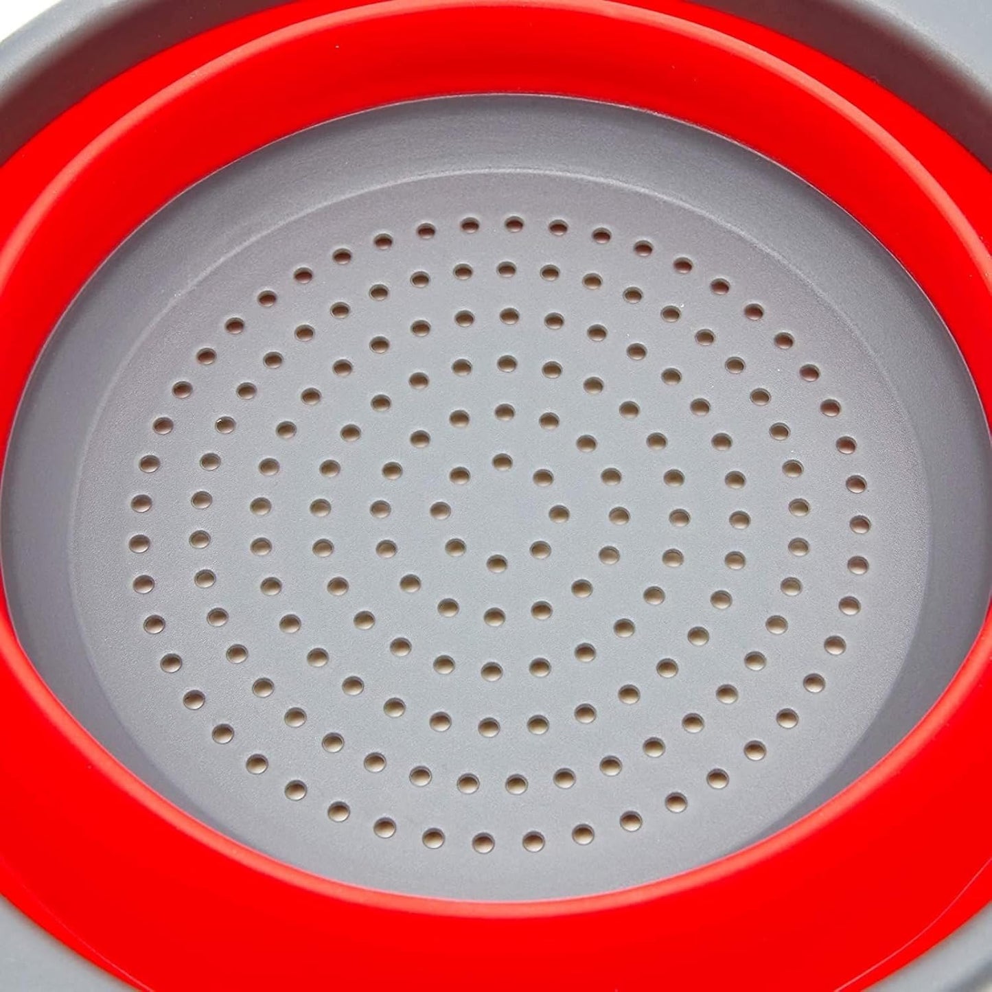 Juvale Collapsible Colander Set of 3, Space-Saving Kitchen Strainer, Use to Drain Vegetables and Fruits, Heat-Resistant Pasta Strainer with Handle, Foldable for Easy Storage, Ideal for Campers, Red