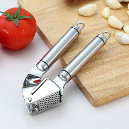 Kitchen Garlic Press, Rust Proof & Dishwasher Safe Garlic Mincer, Durable Garlic Crusher, Easy to Clean and Squeeze, Rose