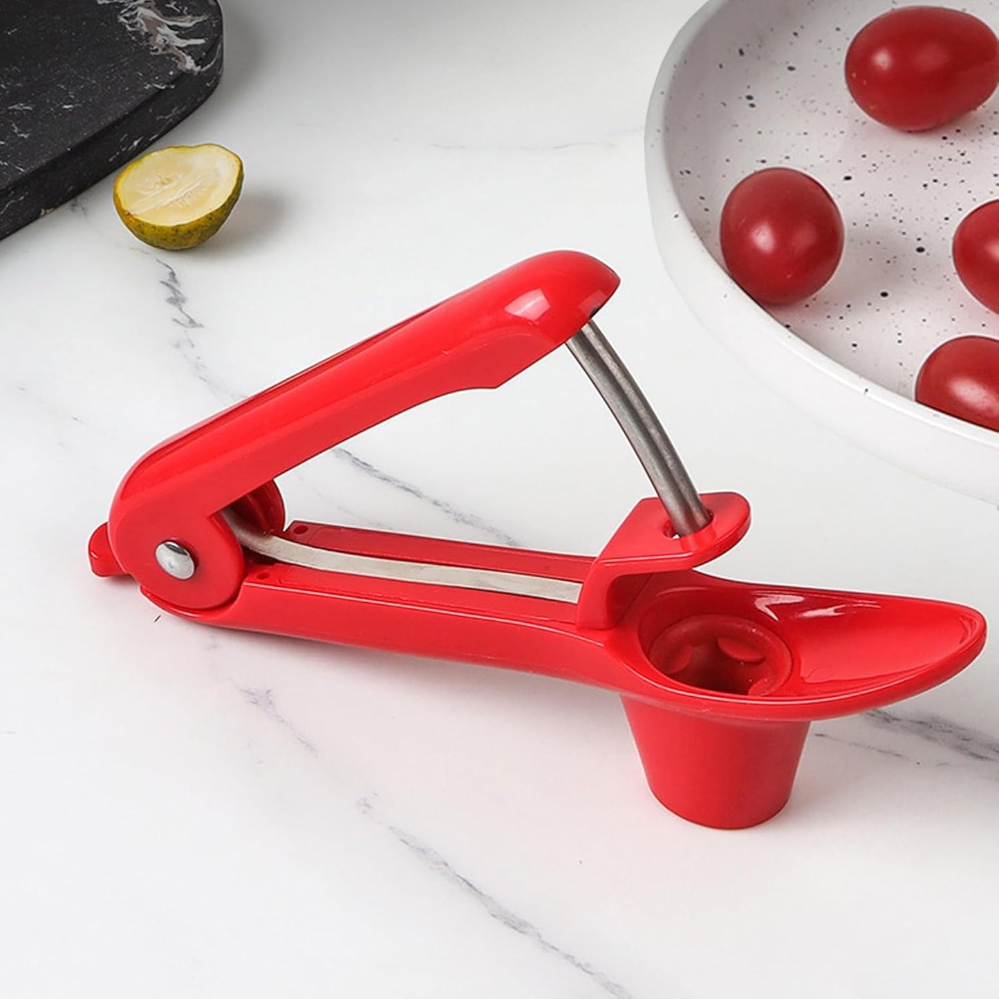 Cherry Pitter Tool, Core Remover, Olive Pitter Remover, Portable Stoner Corer Tool, Heavy-Duty Cherry Seed Remover with Lock Design, Fruit Core Remove Tool for Making Cherry Jam/Cake/Ice Cream (Red)