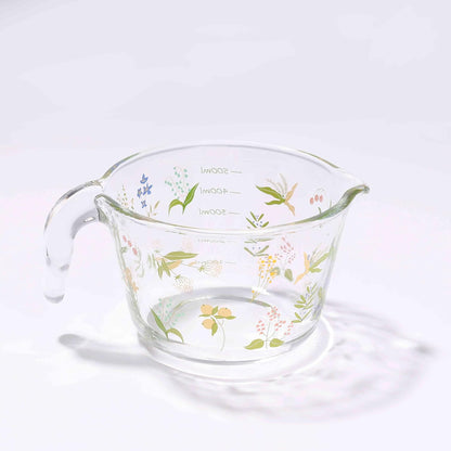 Glass Measuring Cup with Handle & Pour Spout, 500ml Glass Decorative Measuring Beaker Cup with Precise Markings, Floral Print Measuring Cup for Baking, Cooking, Mixing (Microwave & Dishwasher Safe)