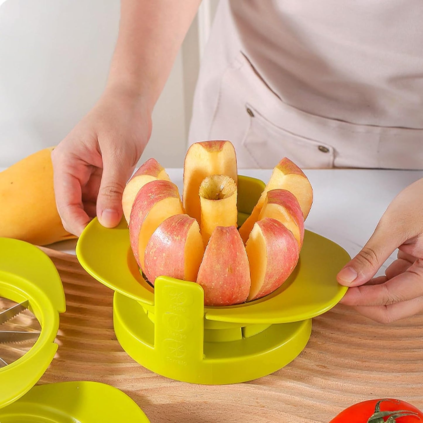 4 in 1 Fruit Cutter Slicer, Mango Apple Tomato Corer Slicer, Multifunctional Kitchen Tool for Fruit & Vegetable Cutting (Green)