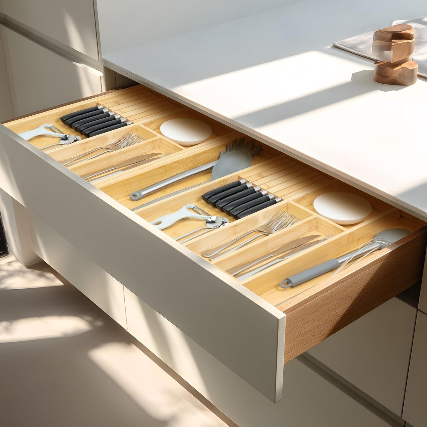 VaeFae Bamboo Silverware Drawer Organizer Kitchen, Expandable Utensil Organizer with Knife Block, Cutlery Tray with Divider, Multifunctional Drawer Organizer (Black)