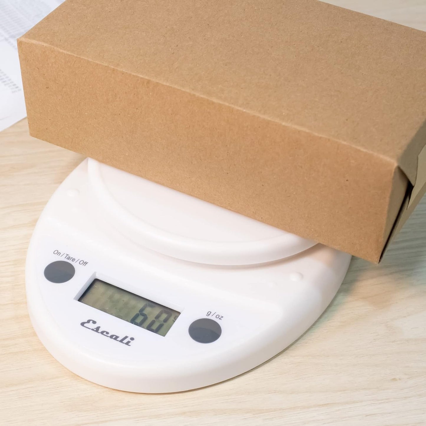 Escali Primo Digital Food Scale Multi-Functional Kitchen Scale and Baking Scale for Precise Weight Measuring and Portion Control, 8.5 x 6 x 1.5 inches, Black