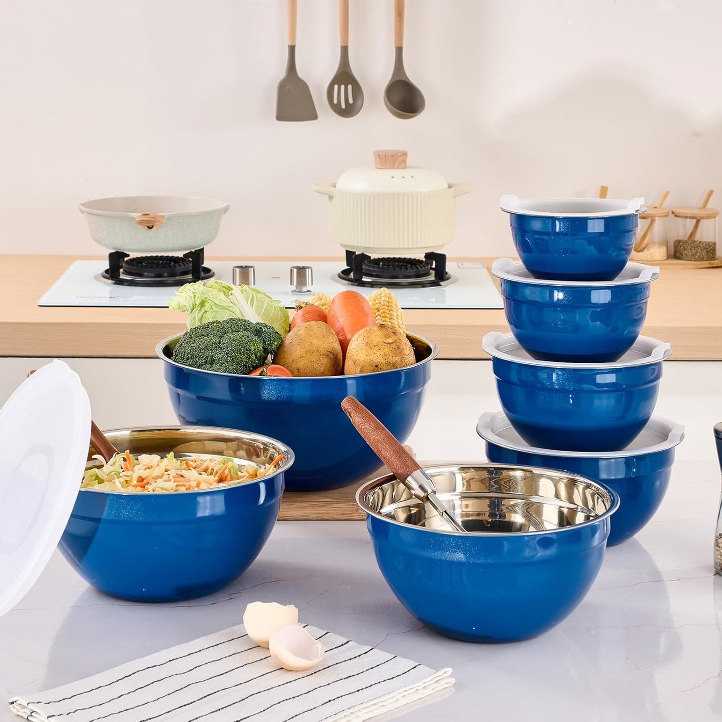 Colorful Mixing Bowls with Airtight Lids, Stainless Steel Nesting Mixing Bowls Set of 7, Ideal for Baking, Prepping and Serving Food, Size 7, 3.6, 2.7, 2.1, 1.5, 1.1,0.8 QT, Stackable Design