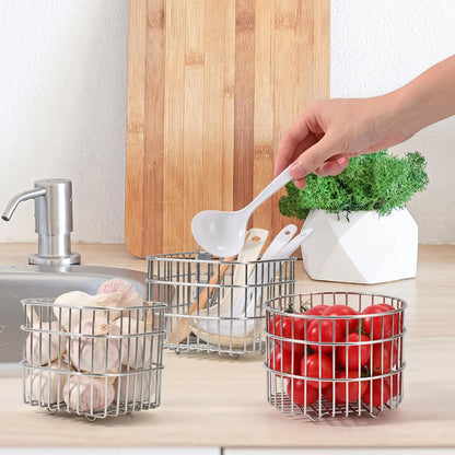 304 Stainless Steel Wire Mesh Fruit Basket Colander, 1.5L Countertop Storage Organizer for Fruits, Vegetables, Snacks.5.12 x 5.12 x 3.94 in (13cm,Rounded Square)