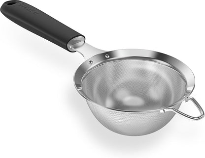 18/8 Stainless Steel Mesh Strainer: U-Taste 5.5 Inch Kitchen Fine Mesh Sieve Food Colander with Riveted Sturdy Silicone Handle and 30 Mesh Hole for Straining Flour, Pasta, Fruit, Quinoa(Aqua Sky)