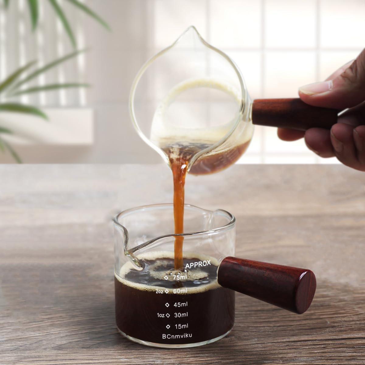 2 PCS Double Spouts Measuring Triple Pitcher Milk Cup with Wood Handle 75ML Espresso Shot Glasses Parts Clear Glass