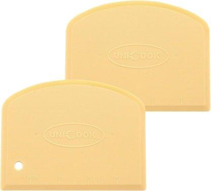 2 Pack Plastic Dough Scraper, Nonslip Pizza Cutter