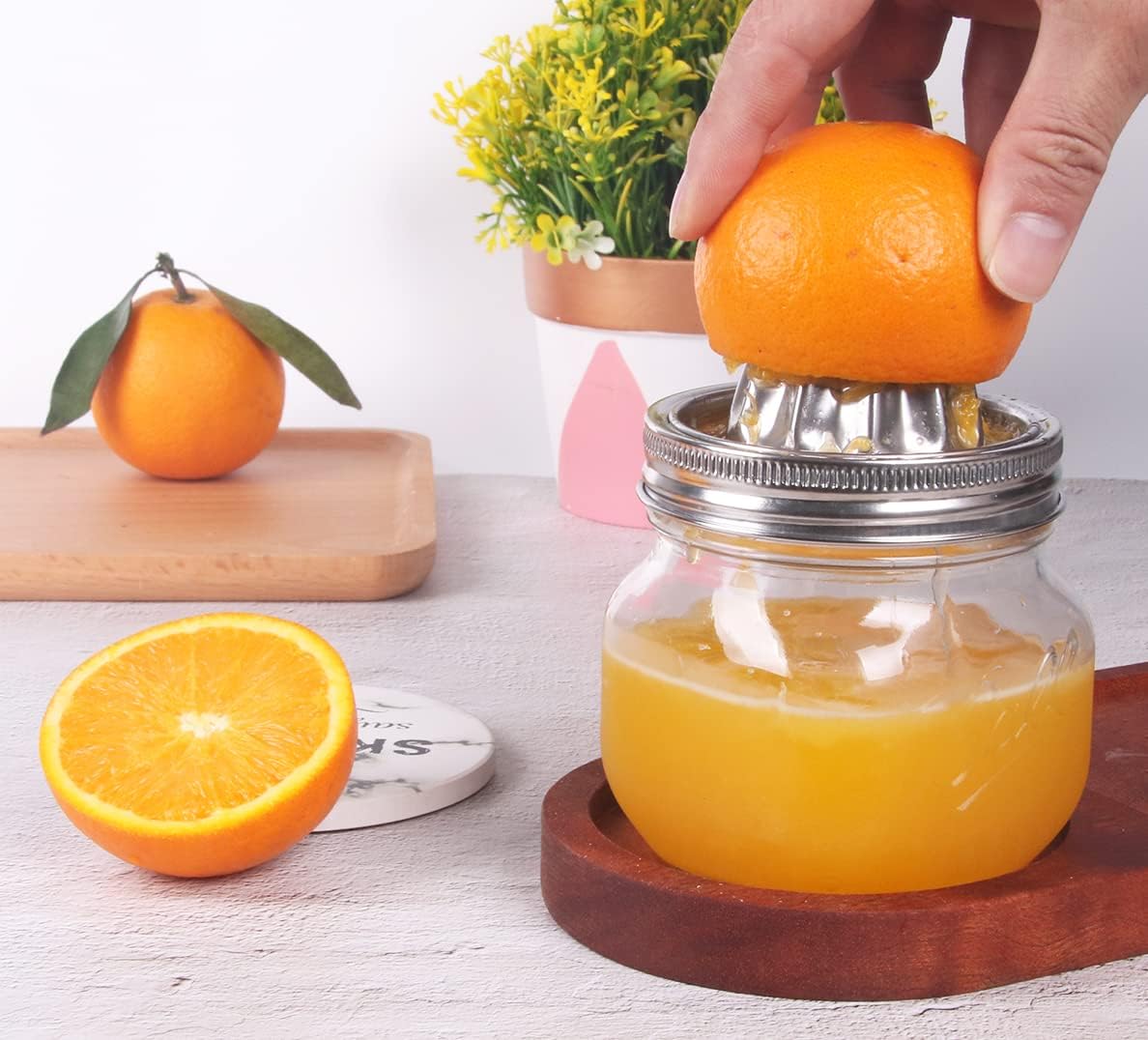 Mason Jar Stainless Steel Juicer Lid (2 Pieces), Citrus Reamer for Wide Mouth Mason Jar Lemon Juicer Manual Citrus Juicer.