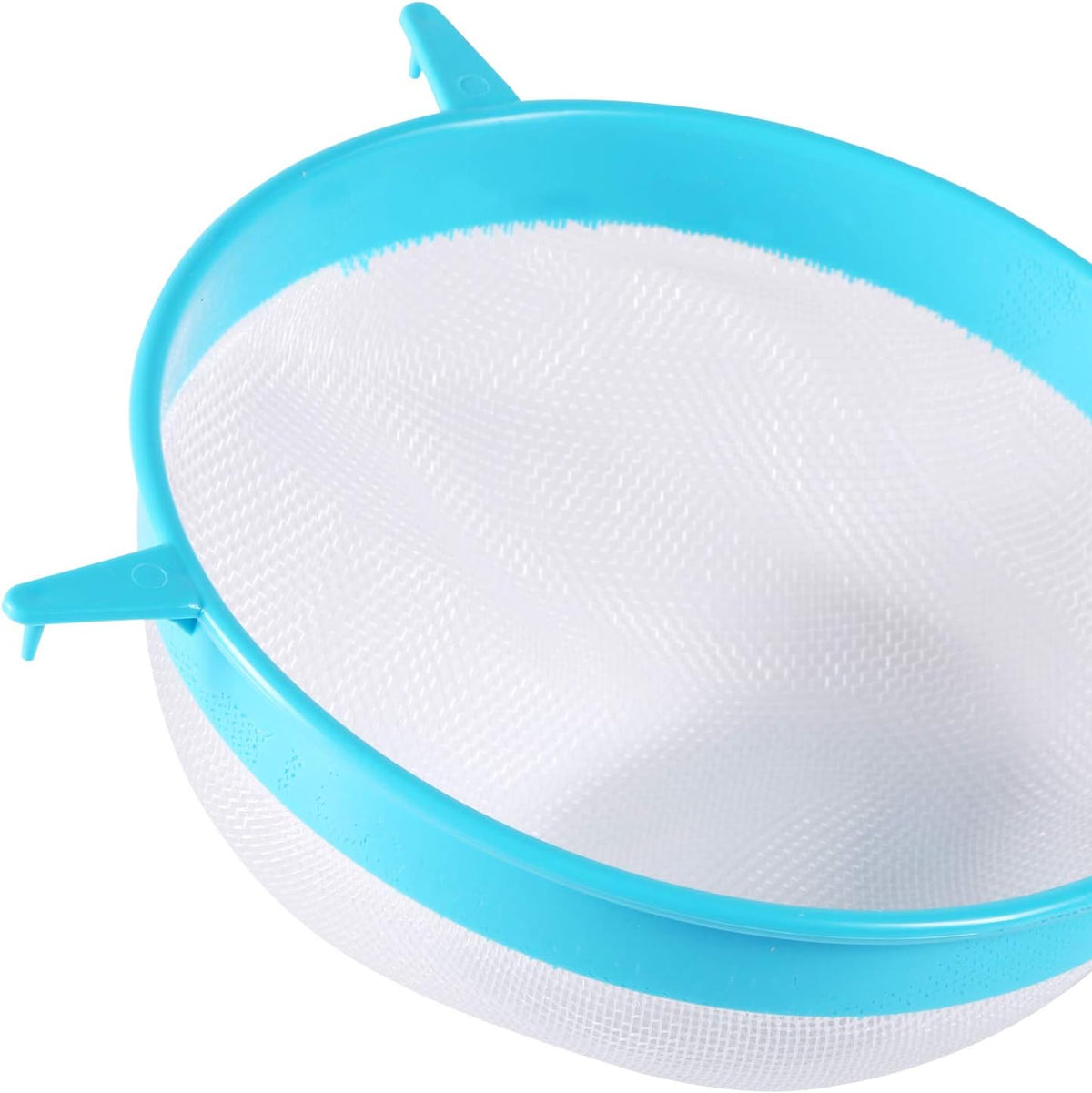4Pcs Plastic Mesh Strainer Colander Set, Food Soy Milk Flour Sieve Plastic Colander Strainer with Long Handle Icing Sugar Sifters Fine Strainer Tea Filter and Silicone Foldable Funnel