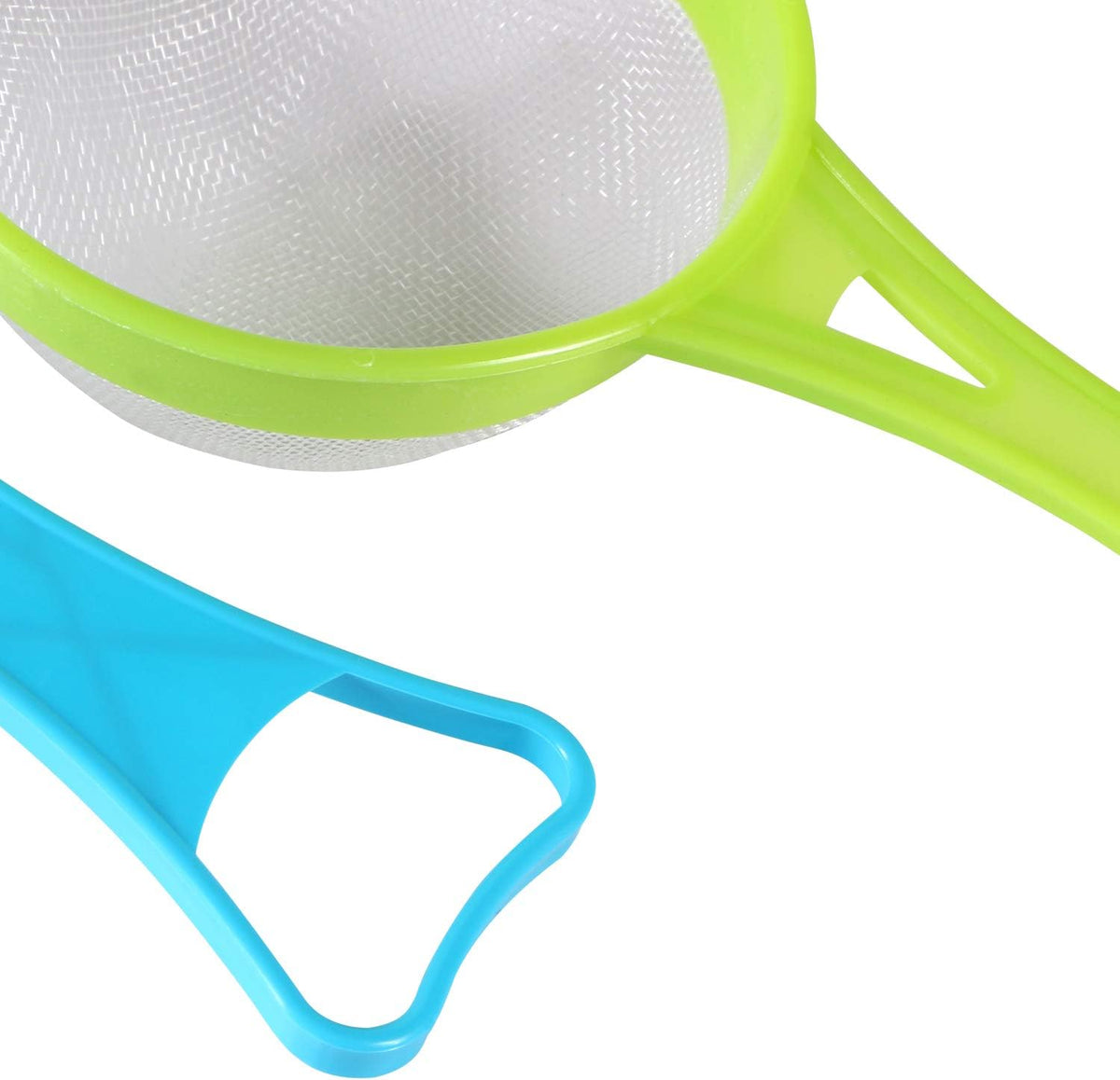 4Pcs Plastic Mesh Strainer Colander Set, Food Soy Milk Flour Sieve Plastic Colander Strainer with Long Handle Icing Sugar Sifters Fine Strainer Tea Filter and Silicone Foldable Funnel