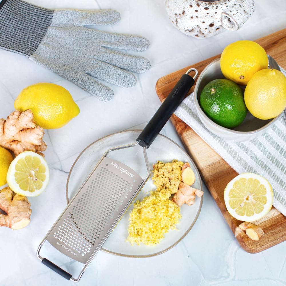 Savor Series Kitchen Grater Fine in Black for Hard Cheese Parmesan, Citrus Lemon, Orange, Lime, Ginger, Nutmeg, Cinnamon, Garlic, Chili, Chocolate - Stainless Steel Grater Made in USA