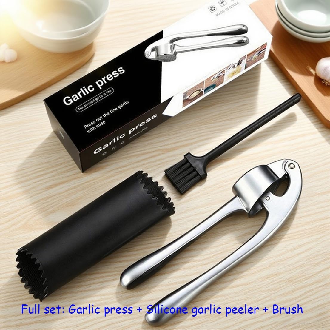 Premium Garlic Press And Peel Set,Heavy Duty Garlic Crusher,Rust Proof Garlic Mincer Tool,Easy to Squeeze And Clean, Ergonomic Handle Includes Silicone Garlic Peeler And Brush (Sivler)