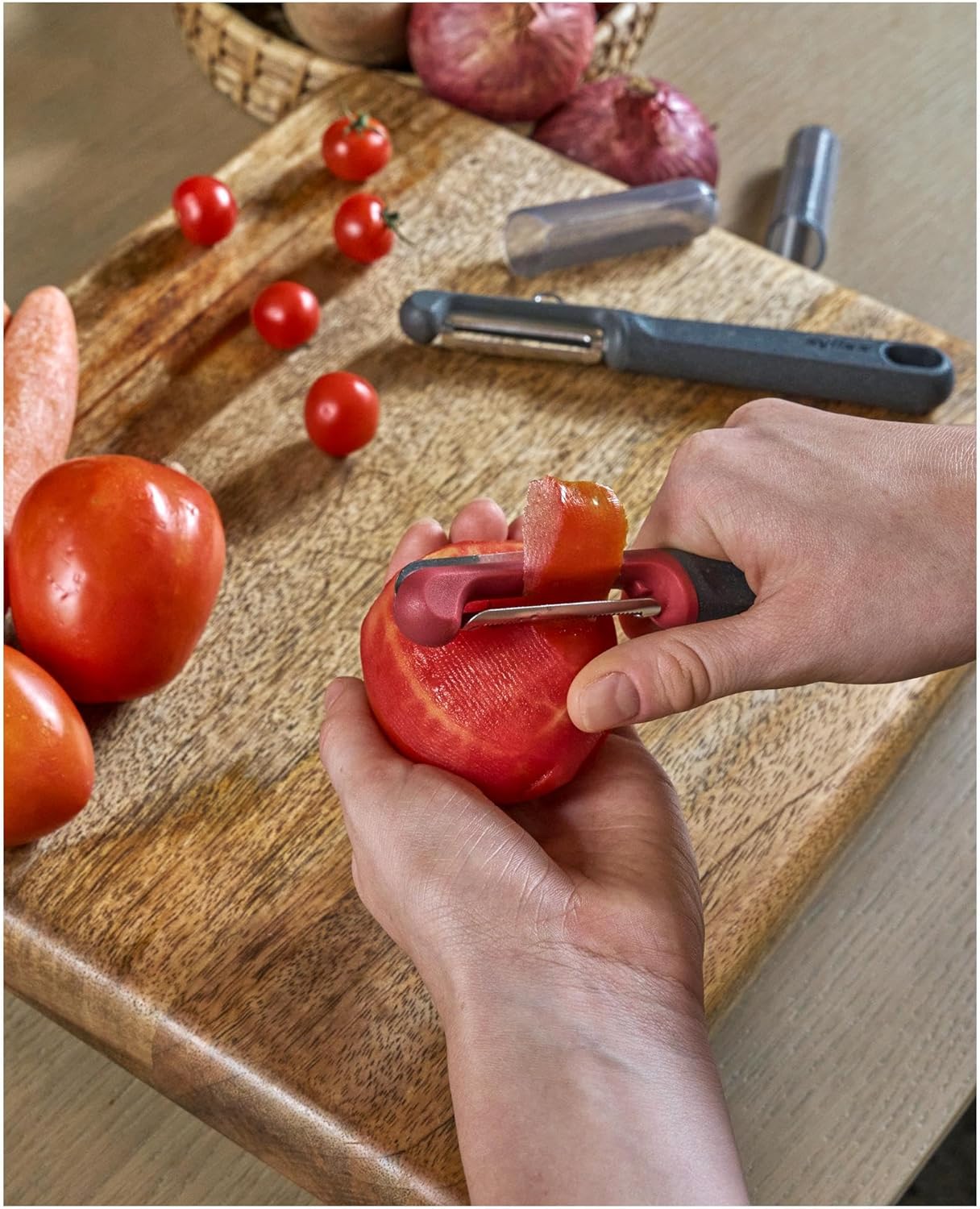 Zyliss 2 Piece Peeler Set with Universal & Soft Skin Peelers, Wheat Straw Handles, Stainless Steel & Micro-Serrated Blades, Eco-Friendly Dual Peeler Set for Fruits & Vegetables