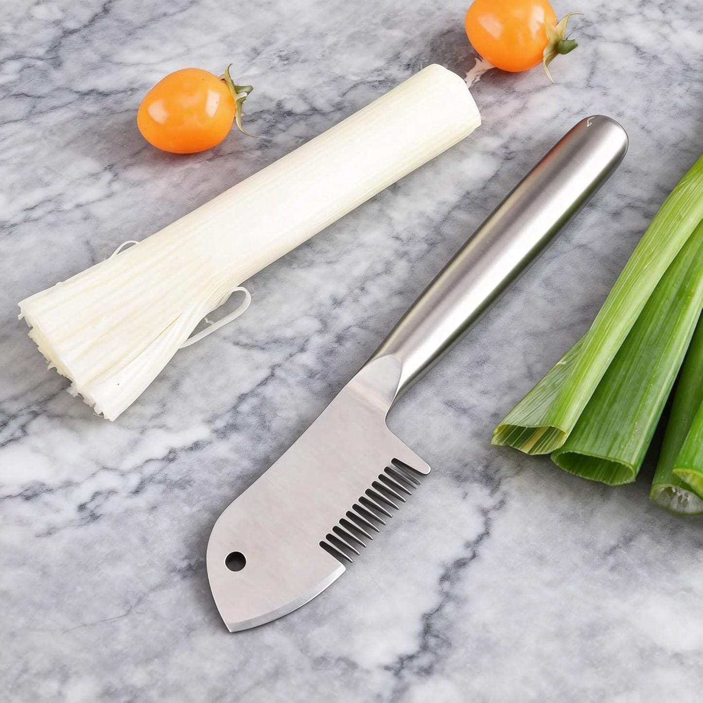 Stainless Steel Multi-purpose Julienne Peeler, Precision Julienne Blade, Vegetable Julienne Slicer Quick & Easy Kitchen Shredder Tool for Fruit, Potatoes, Carrot(1pcs)