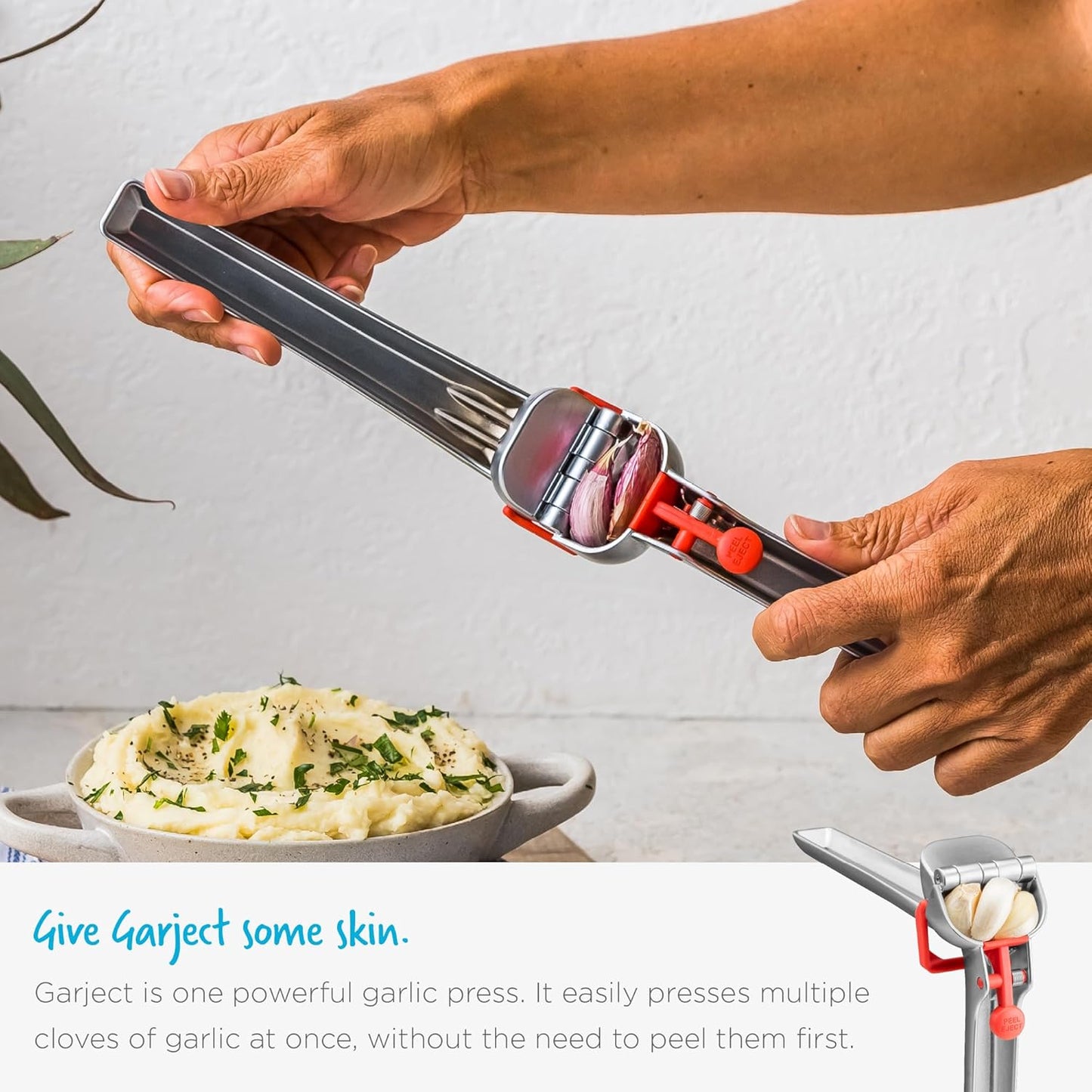 Dreamfarm Garject Lite 2-In-1 Garlic Peeler, Garlic Press & Mincer with Garlic Peel Ejector, Nylon - Red