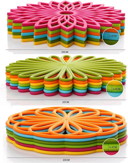 ME.FAN Silicone Trivet Mat - Kitchen Hot Pads for Pots & Dish - Insulated Teapot Trivet - Flexible, Durable, Non-Slip Large Coasters 3 Set Black